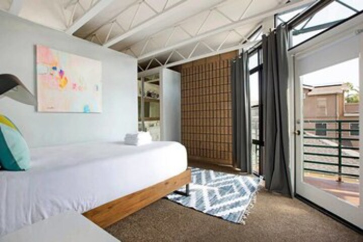 Room 20 of 27