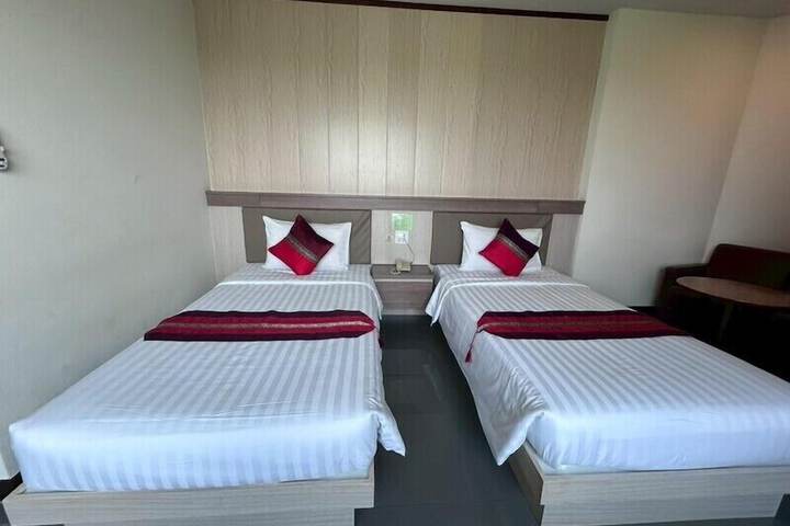 Room 14 of 30
