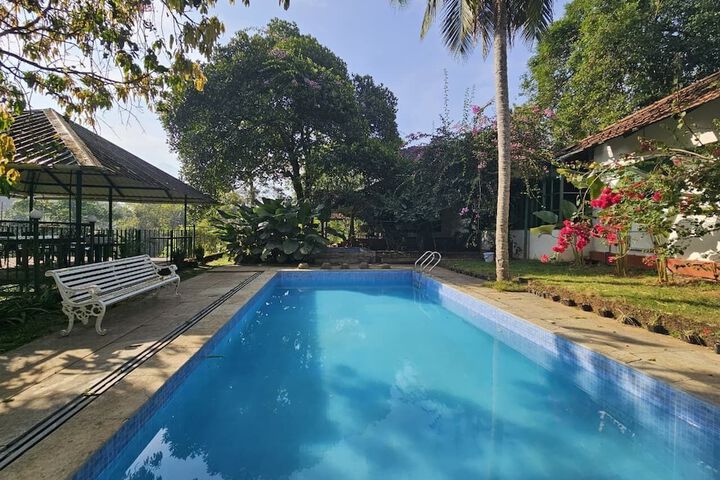 Pool 14 of 27