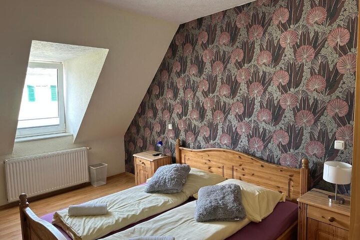 Room 2 of 13