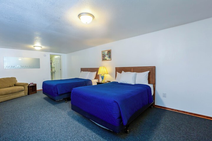 Room 14 of 30
