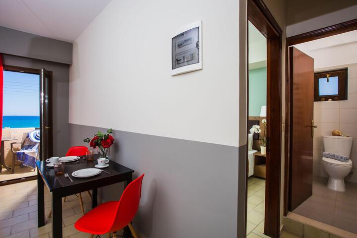 Room 2 of 11