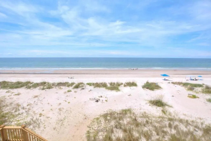 Beach 16 of 28