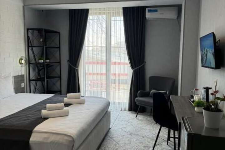 Room 53 of 62
