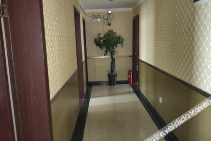 Hotel Interior 4 of 24