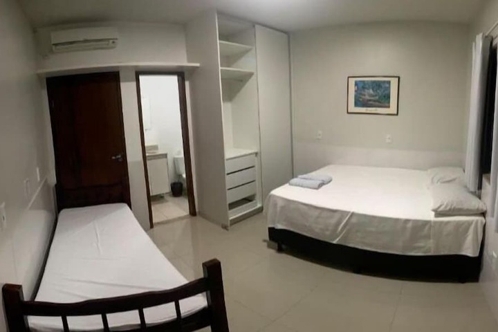 Room 5 of 20
