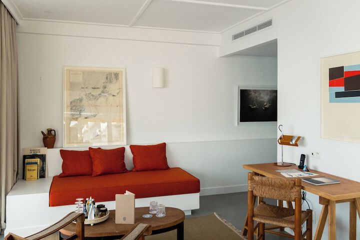 Room 89 of 205