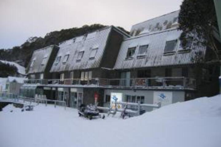 Hotel 2 of 63