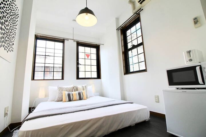 Room 27 of 52