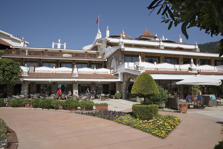 Hotel 132 of 142