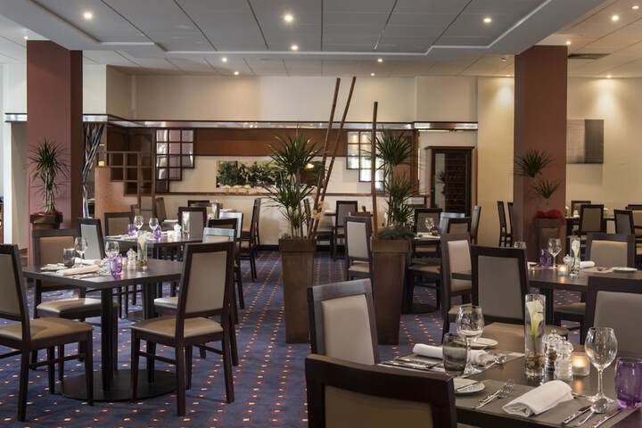 Dining Photos