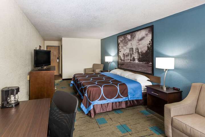 Guest room