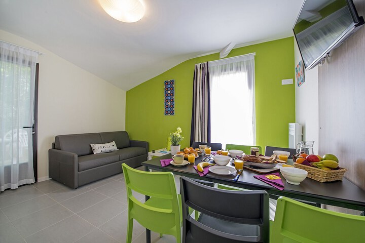 Room 15 of 41