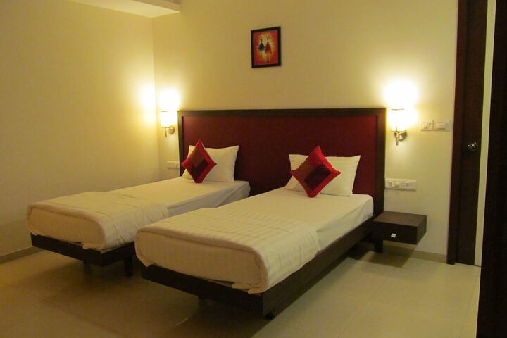 Room 6 of 39