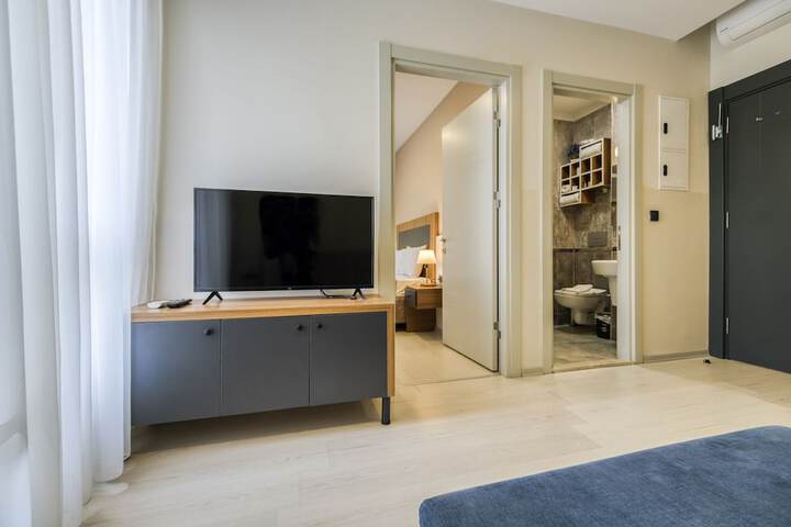 Room 21 of 51