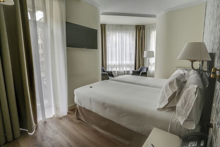 Room 36 of 118