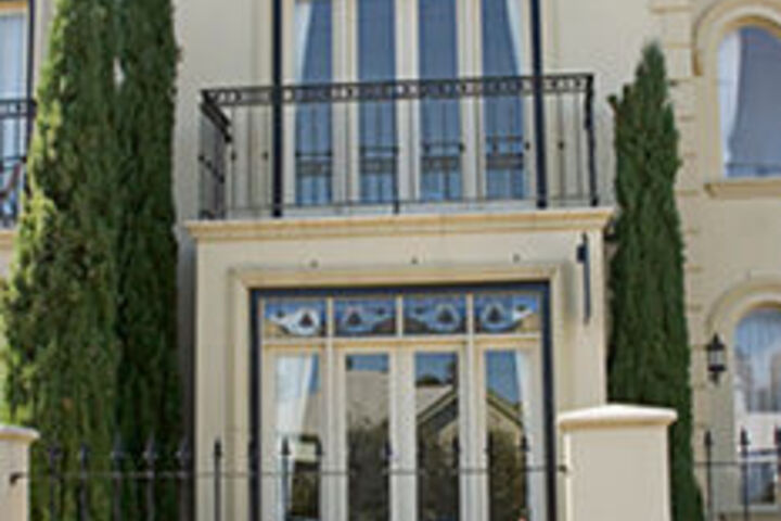 Hotel 5 of 12
