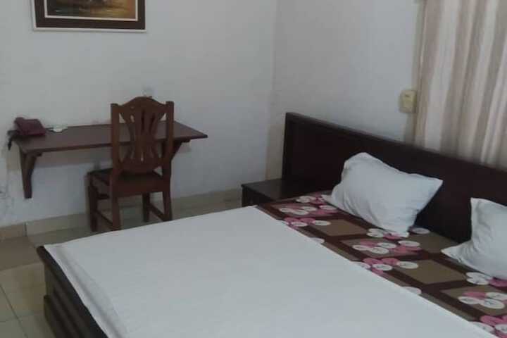 Room 27 of 156