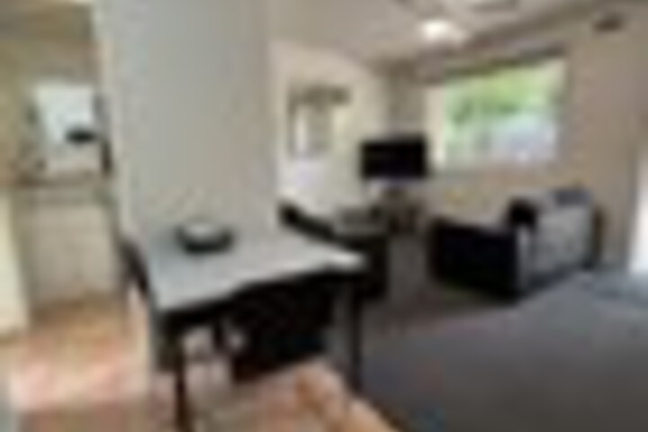 Room 110 of 252