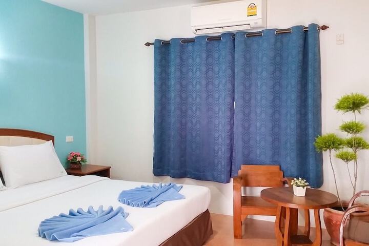 Room 13 of 51