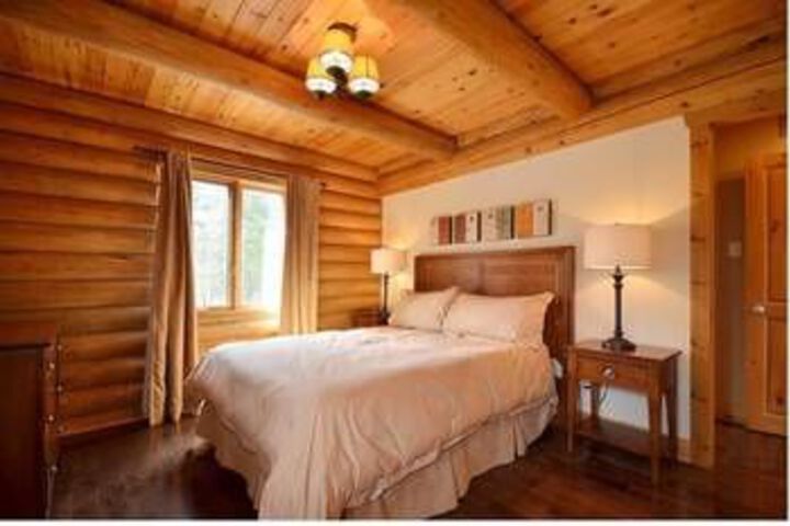 Room 4 of 14