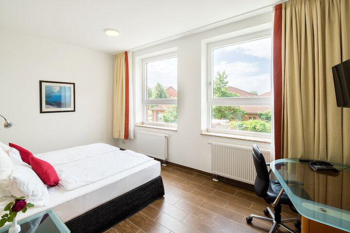 Room 3 of 15