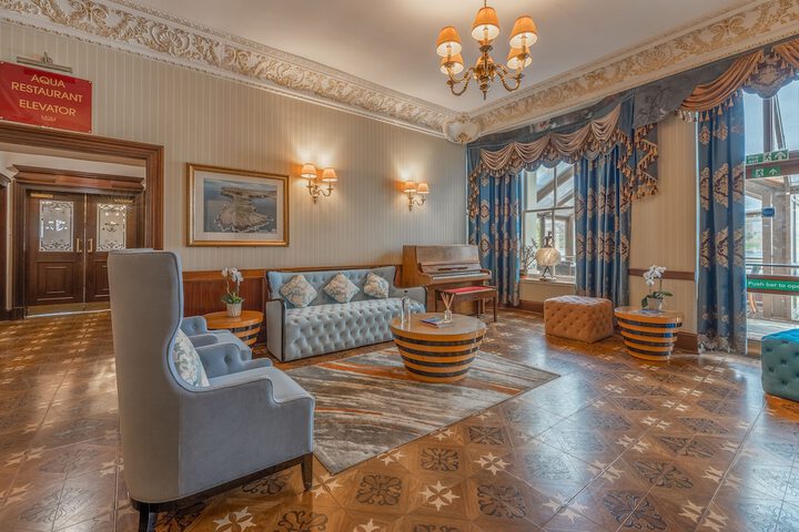 Lobby Entry
