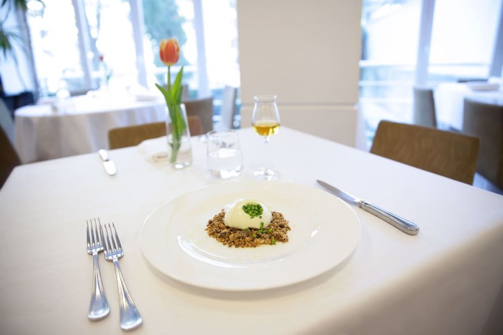 Dining 50 of 87