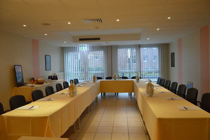 Meeting 25 of 33