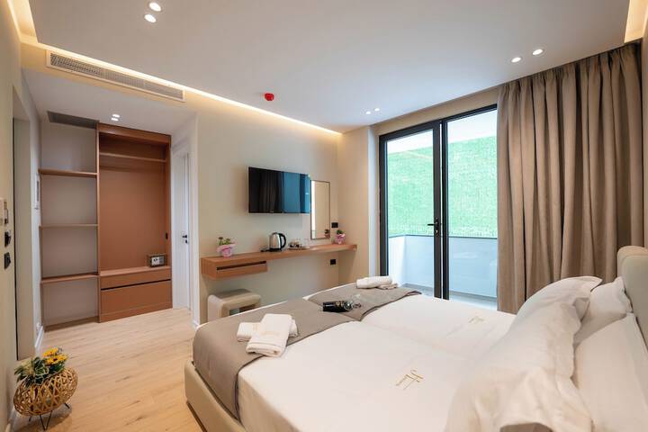 Room 29 of 76
