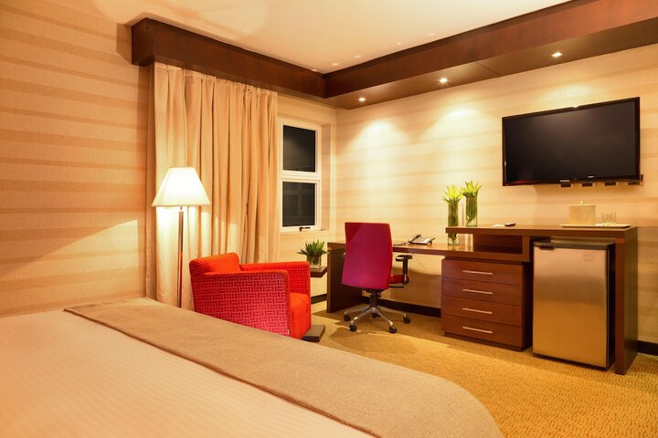 Room 7 of 27