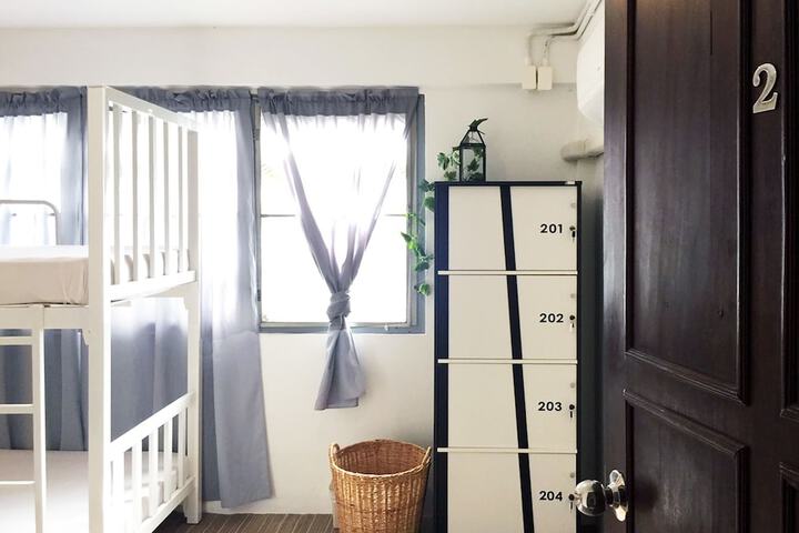 Room 17 of 45