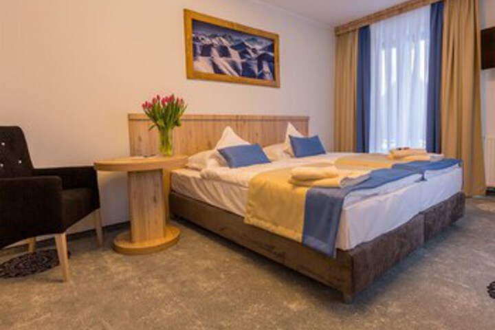 Room 16 of 45