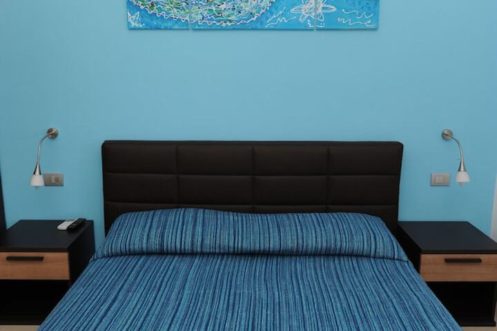 Room 8 of 29