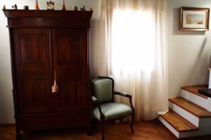 Room 23 of 27