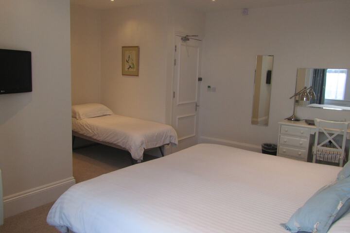 Room 5 of 39