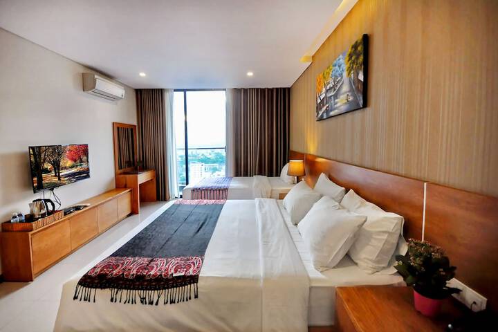 Room 93 of 230