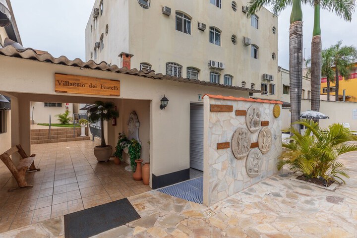 Hotel Exterior 147 of 150