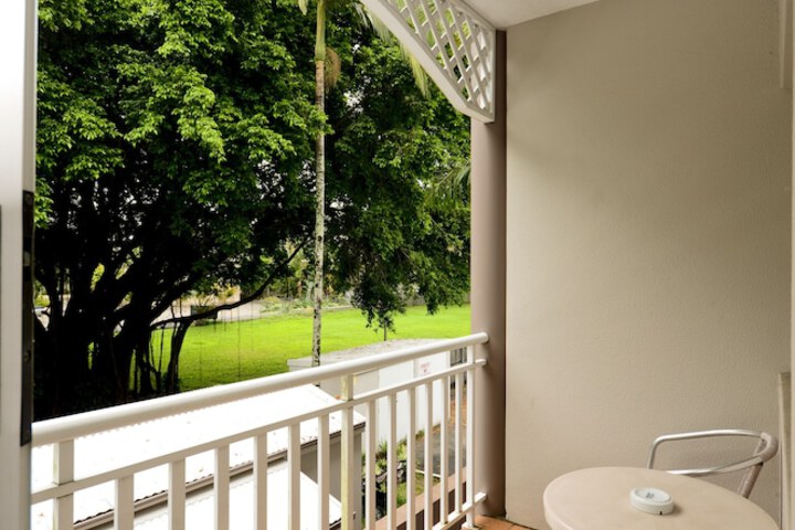 Terrace/Patio 35 of 66