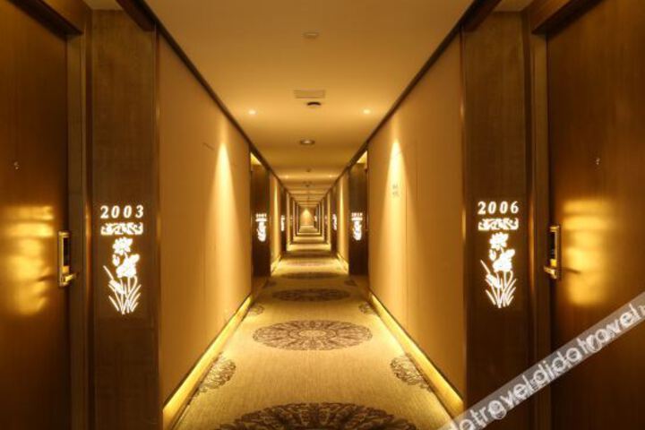 Hotel Interior 14 of 28