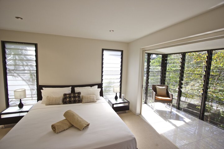 Room 15 of 107