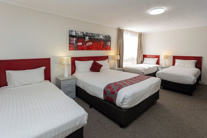 Room 26 of 65