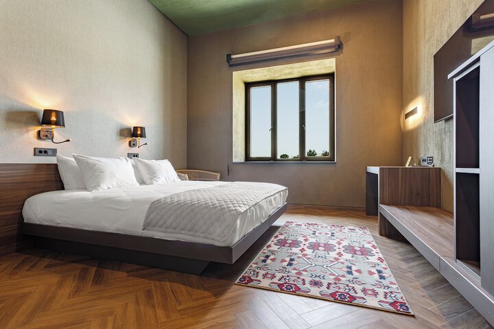 Room 20 of 129