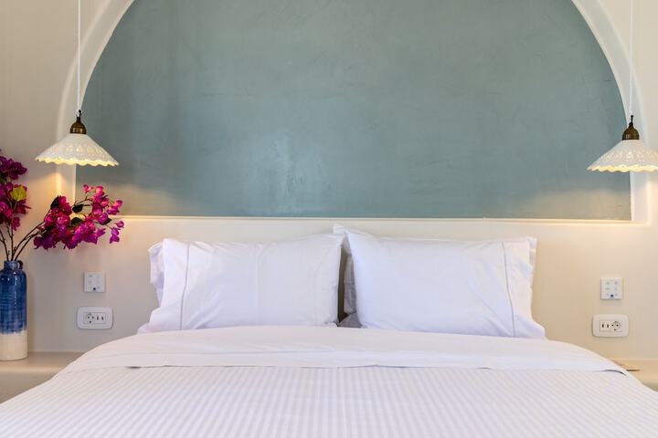 Room 2 of 91