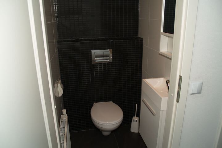 Room 13 of 40
