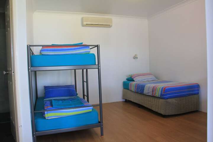 Room 8 of 65