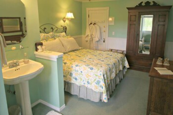 Room 25 of 90