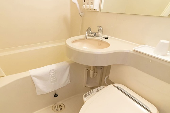 Clean Restrooms