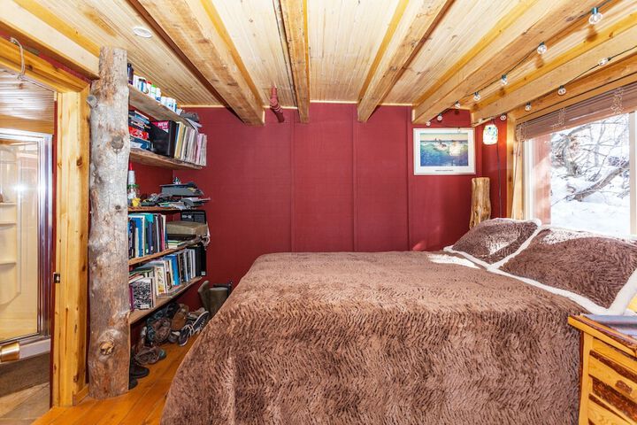 Room 4 of 26