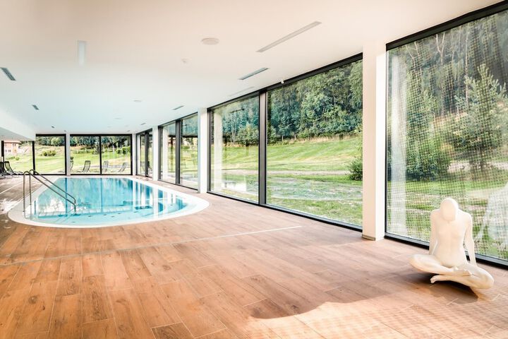 Pool 57 of 115